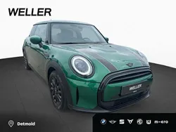 British racing green (dunkelgrün) Gebraucht 2022 Mini Cooper Classic Kleinwagen | 16.950 € (Fairer Preis)