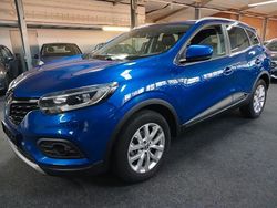 Blau Gebraucht 2019 Renault Kadjar LIMITED SUV | 15.990 € (Fairer Preis)