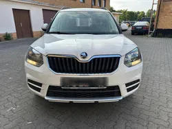 Weiß Gebraucht 2015 Skoda Yeti SUV | 5.500 €