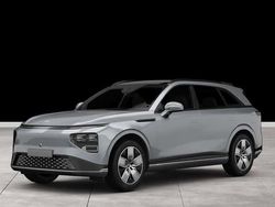 Silber Gebraucht 2025 XPENG G9 AWD Performance SUV | 63.923 € (Superpreis)