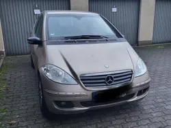 Gold Gebraucht 2006 Mercedes A150 Classic Limousine | 2.990 € (Guter Preis)