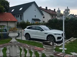 Weiß Gebraucht 2016 Jaguar F-Pace Prestige SUV | 24.999 € (Etwas zu teuer)