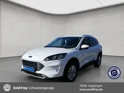Frozen white Gebraucht 2022 Ford Kuga Titanium SUV | 25.440 € (Superpreis)