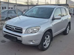 Silver metallic Gebraucht 2009 Toyota RAV4 Team SUV | 6.500 € (Superpreis)