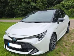 Weiß Gebraucht 2019 Toyota Corolla Team Limousine | 17.300 € (Guter Preis)