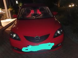 Rot Gebraucht 2006 Mazda 3 Kleinwagen | 1.800 €