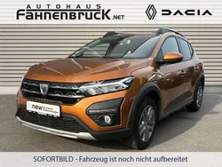 Orange Gebraucht 2022 Dacia Sandero Comfort Kleinwagen | 16.990 € (Fairer Preis)