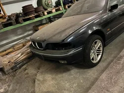 Blau Gebraucht 1999 BMW 530 Kombi | 700 €