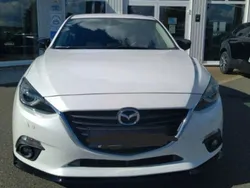 Weiß Gebraucht 2015 Mazda 3 Limousine | 13.800 € (Etwas zu teuer)