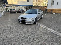Silber Gebraucht 2002 Skoda Octavia RS Limousine | 9.500 €