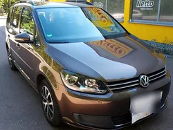 Braun Gebraucht 2011 VW Touran Van / Kleinbus | 6.990 € (Superpreis)