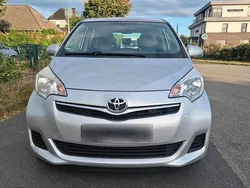 Silber Gebraucht 2012 Toyota Verso-S Life Van / Kleinbus | 5.900 € (Fairer Preis)