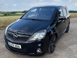 Schwarz Gebraucht 2010 Opel Zafira OPC Van / Kleinbus | 9.499 € (Teuer)
