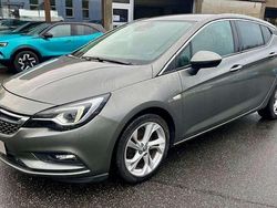 Quarz grau Gebraucht 2018 Opel Astra Innovation Limousine | 7.990 € (Guter Preis)