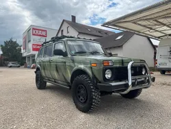 Grün Gebraucht 2013 Lada niva SUV | 9.290 € (Etwas zu teuer)