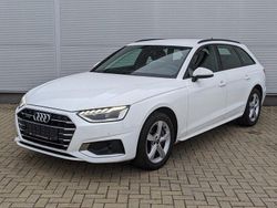 Weiß Gebraucht 2021 Audi A4 Advanced Kombi | 19.980 € (Guter Preis)