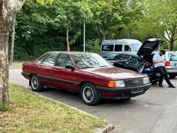 Rot Gebraucht 1982 Audi 100 Limousine | 9.900 €