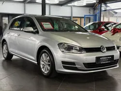 Silber Gebraucht 2014 VW Golf VII Trendline Kleinwagen | 8.990 € (Etwas zu teuer)