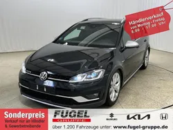 Deep black perleffekt Gebraucht 2017 VW Golf Alltrack R-line Kombi | 13.899 €