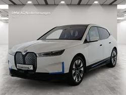 Weiß Gebraucht 2022 BMW iX SUV | 42.900 € (Superpreis)