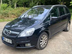Schwarz Gebraucht 2006 Opel Zafira Edition Van / Kleinbus | 1.700 € (Guter Preis)