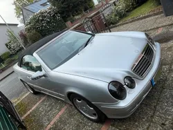 Silber Gebraucht 2003 Mercedes CLK230 Edition Cabrio | 6.600 € (Guter Preis)