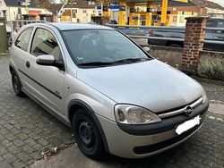 Silber Gebraucht 2001 Opel Corsa Kleinwagen | 600 €