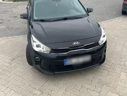 Schwarz Gebraucht 2017 Kia Rio Spirit Limousine | 12.400 € (Guter Preis)