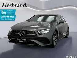 Grau Gebraucht 2024 Mercedes A200 AMG Limousine | 33.980 € (Fairer Preis)