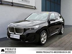 Black sapphire Gebraucht 2023 BMW iX1 M Sport SUV | 41.300 € (Superpreis)