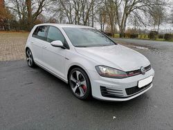 Weiß Gebraucht 2014 VW Golf VII GTI Limousine | 17.850 € (Etwas zu teuer)