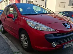 Rot Gebraucht 2009 Peugeot 207 Urban Move Limousine | 4.099 € (Etwas zu teuer)