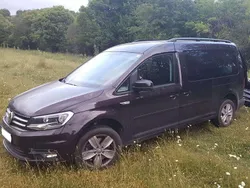 Rot Gebraucht 2016 VW Caddy Maxi Van / Kleinbus | 21.800 €