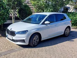 Weiß Gebraucht 2022 Skoda Fabia Tour Limousine | 16.500 € (Guter Preis)