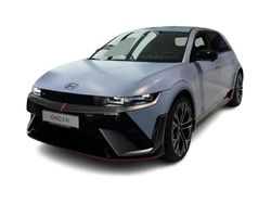 Blau Neu 2025 Hyundai Ioniq 6 Limousine | 65.989 €