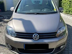 Beige Gebraucht 2010 VW Golf Plus Highline Van / Kleinbus | 9.750 € (Fairer Preis)