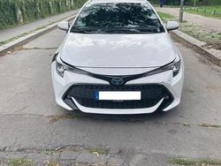 Weiß Gebraucht 2020 Toyota Corolla Business Edition Kombi | 15.400 €