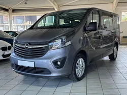 Grau Gebraucht 2017 Opel Vivaro Van | 19.999 € (Teuer)