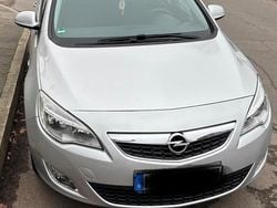 Silber Gebraucht 2011 Opel Astra Selection Limousine | 4.800 € (Guter Preis)