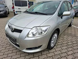 Silber Gebraucht 2008 Toyota Auris Sol Limousine | 4.899 € (Guter Preis)