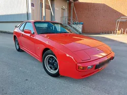 Rot Gebraucht 1982 Porsche 944 Coupé | 9.890 €