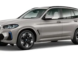 Silber Gebraucht 2024 BMW iX3 Impressive SUV | 64.678 € (Etwas zu teuer)