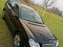 Schwarz Gebraucht 2004 Mercedes C220 Kombi | 2.400 €