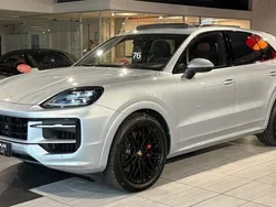 Silber Gebraucht 2024 Porsche Cayenne S Sport SUV | 122.850 € (Fairer Preis)