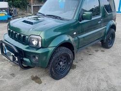 Grün Gebraucht 2014 Suzuki Jimny Comfort SUV | 13.500 € (Etwas zu teuer)