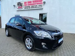 Schwarz Gebraucht 2011 Toyota Auris Hybrid Life Limousine | 8.950 € (Fairer Preis)