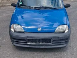 Blau Gebraucht 2001 Fiat Seicento Kleinwagen | 950 € (Fairer Preis)