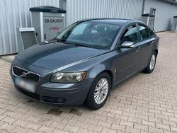 Grau Gebraucht 2004 Volvo S40 Limousine | 2.500 €