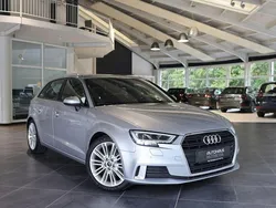 Florettsilber Gebraucht 2016 Audi A3 Sportback S-Line Limousine | 15.980 € (Teuer)