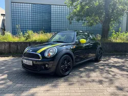 Schwarz Gebraucht 2014 Mini ONE Brick Lane Kleinwagen | 6.700 € (Teuer)